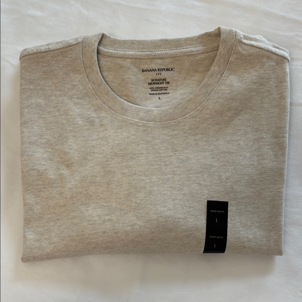 Banana Republic Men’s Midweight Crew Men's Short Sleeve Tee NWTs - Picture 2 of 5